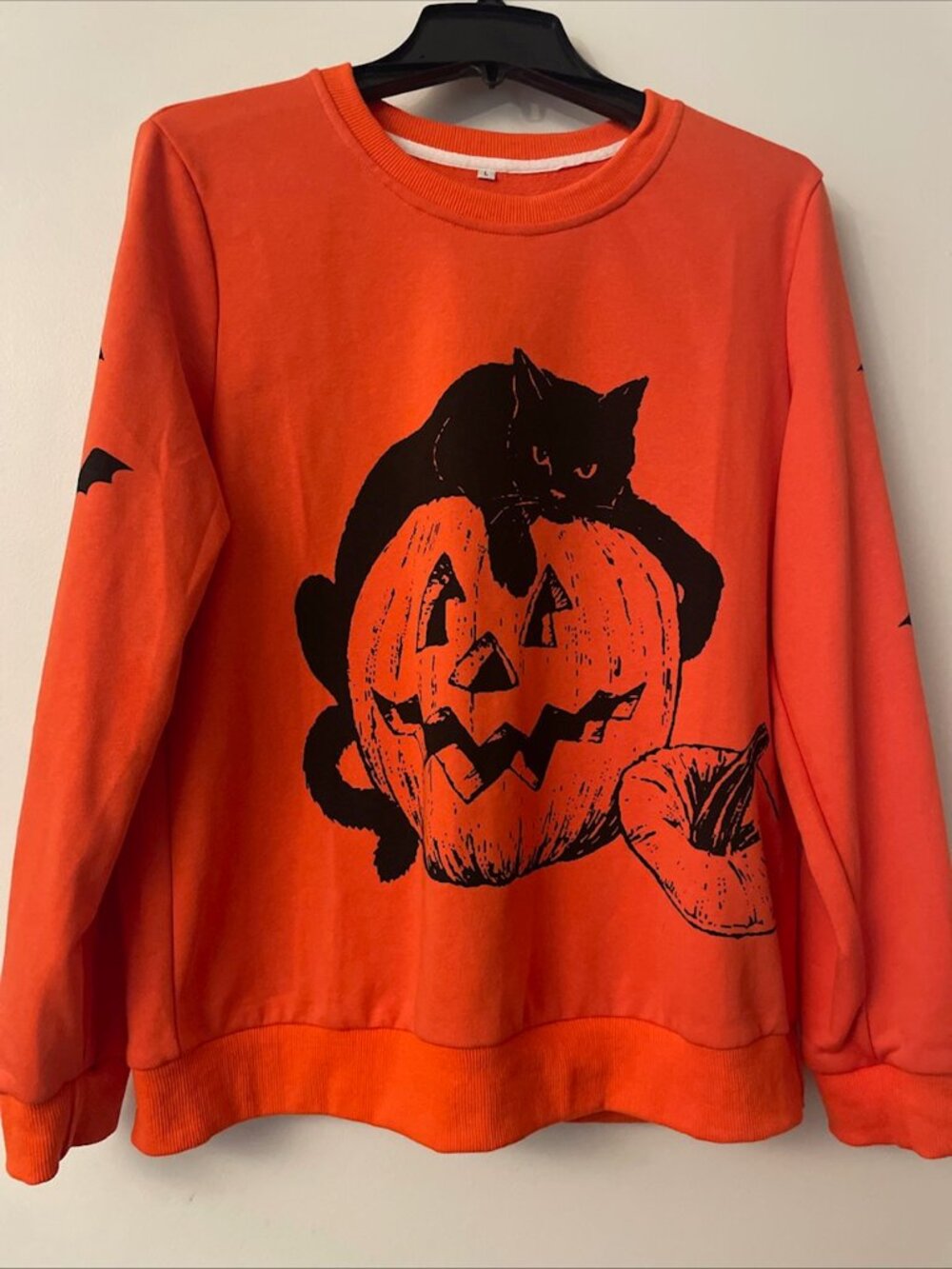 Halloween Sweatshirt Size L Pumpkin Cat Bats Orange Fall Stretch Crew Neck